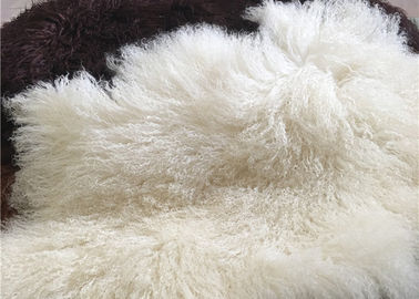 Κίνα Η μακρυμάλλης φυσική σγουρή μογγολική άσπρη γούνα Materiral μαλλιού προβάτων για το κρεβάτι ρίχνει προμηθευτής
