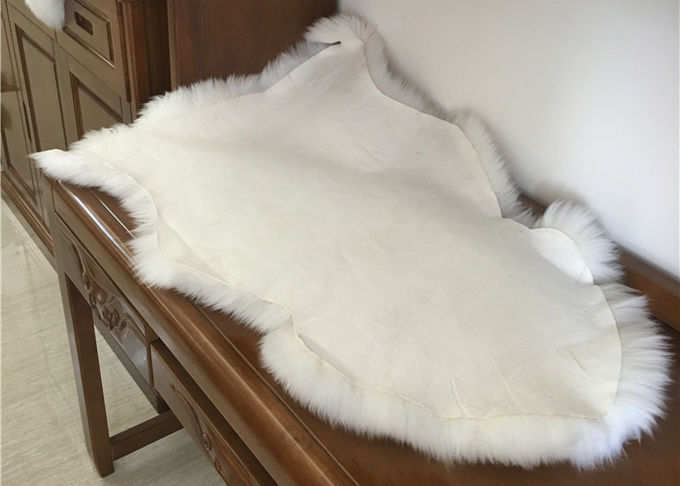Πραγματικό Sheepskin ενιαίο δέρμα κουβερτών από τα άσπρα δείγματα 90*60cm ανεφοδιασμού χρώματος φιλικά προς το περιβάλλον