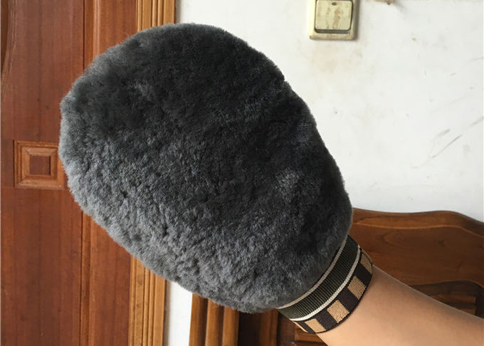 Κοντό Sheepskin μαλλιού γάντι πυγμαχίας πλυσίματος αυτοκινήτων μαλακό με την ενιαία πλαισιωμένη γούνα 24,5 X 19cm