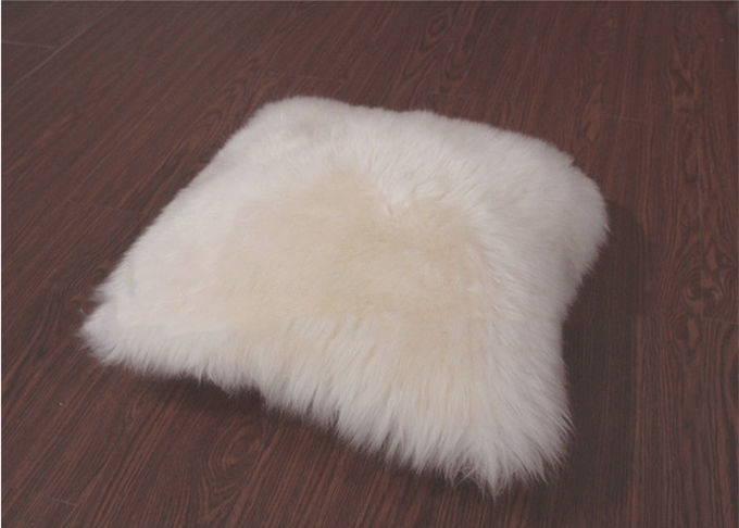 Βαμμένη άνετη Lambswool γνήσια μερινός γούνα μαξιλαριών καθισμάτων για την κράτηση θερμός