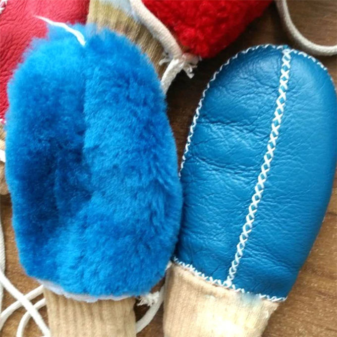 Sheepskin νηπίων γάντια σουέτ για τα αγόρια και τα κορίτσια S, Μ, μέγεθος Λ